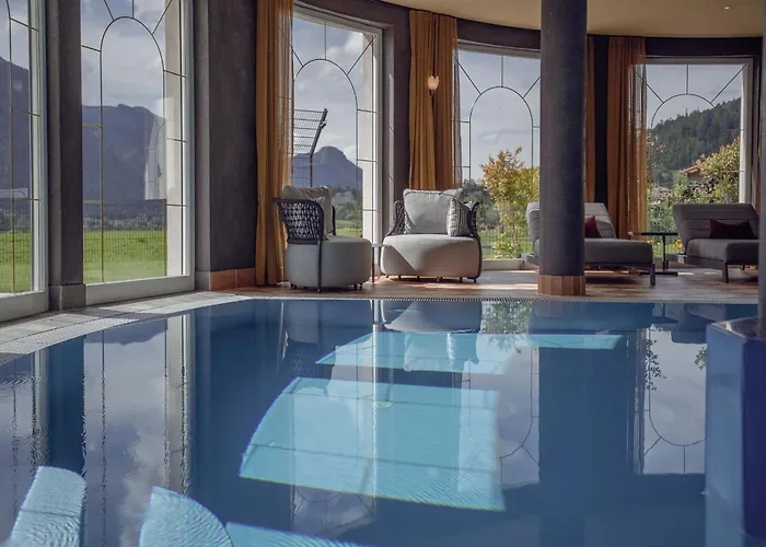 Posthotel Erlerwirt 4*