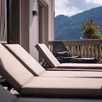 ホテル Posthotel Erlerwirt 4*