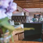 Posthotel Erlerwirt ホテル Erl