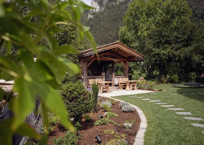 Posthotel Erlerwirt فندق Erl