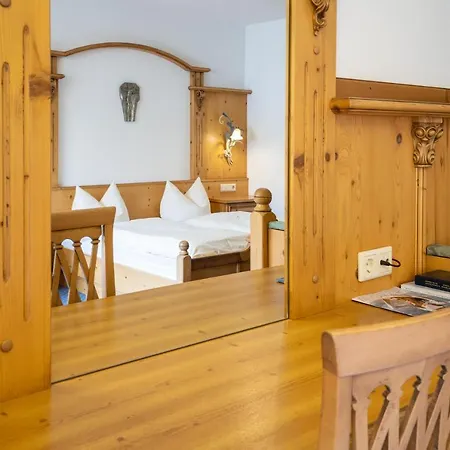 Posthotel Erlerwirt Hotel