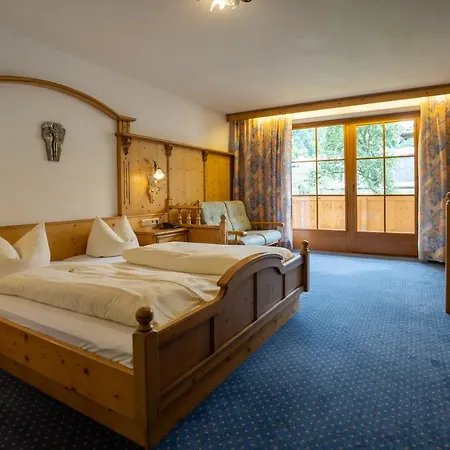 Hotel Posthotel Erlerwirt 4*