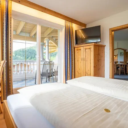 Hotel Posthotel Erlerwirt 4*